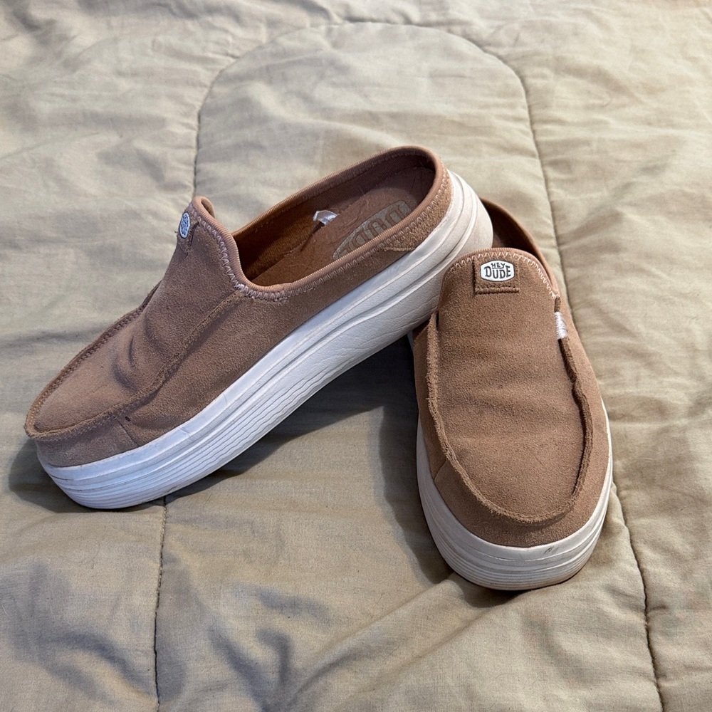 Hey Dude Woman’s Austin Lift Classic size 9